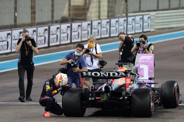 卡丁车到F1，20年赛道时光 维斯塔潘的“家族使命”